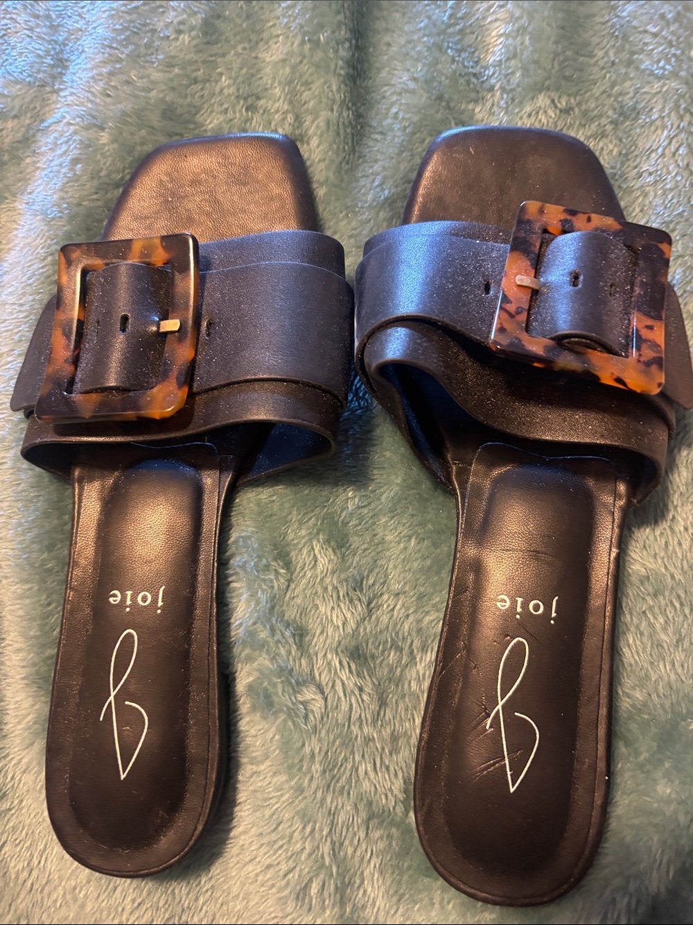 Jolie brand black sandal with tortoise buckle